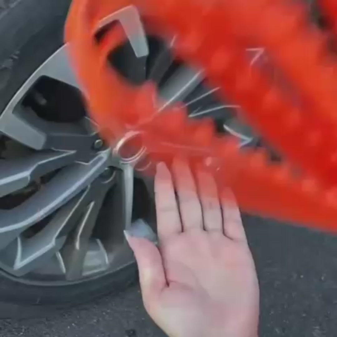 Încarcă clipul video: 